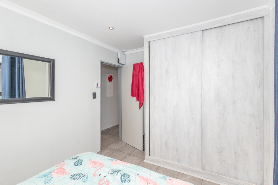 2 Bedroom Property for Sale in Zoo Park Western Cape